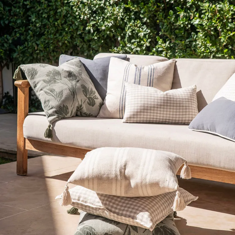 Cushion White/Blue Stripes