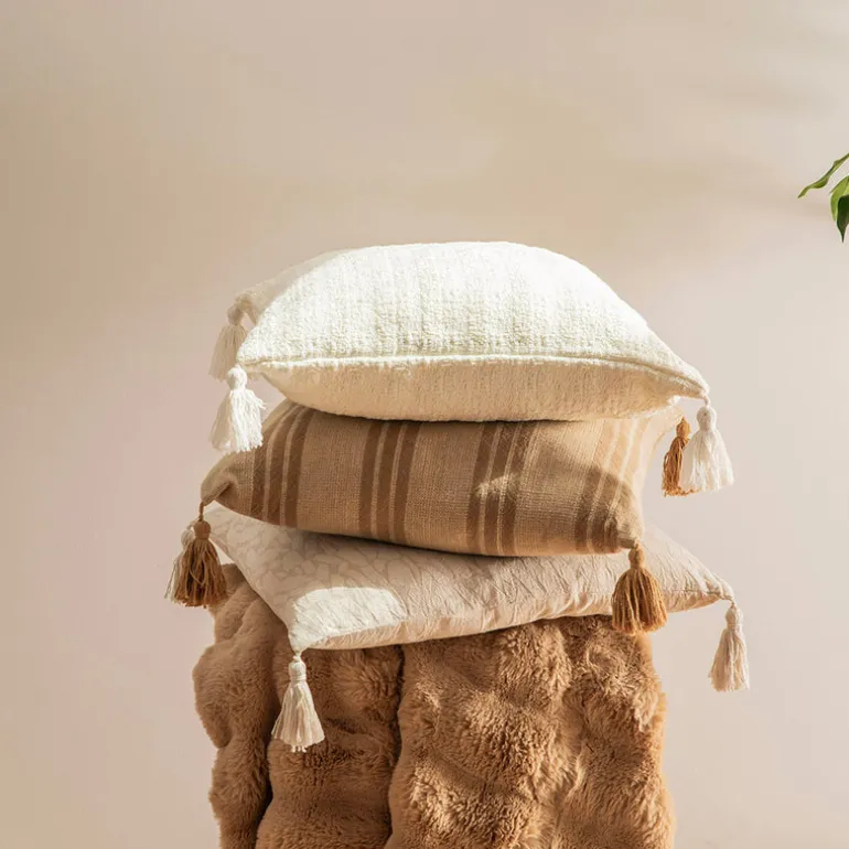Subtle Rib Faux Rabbit Fur Latte Caramel Throw